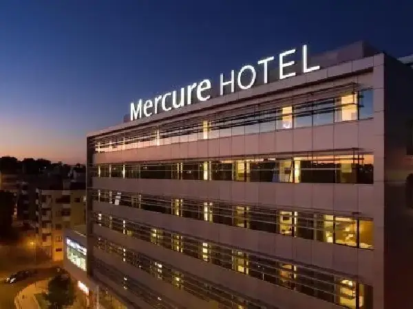 A 4⭐ hotel offering modern rooms, rooftop views, and easy access to Tbilisi’s Old Town attractions.