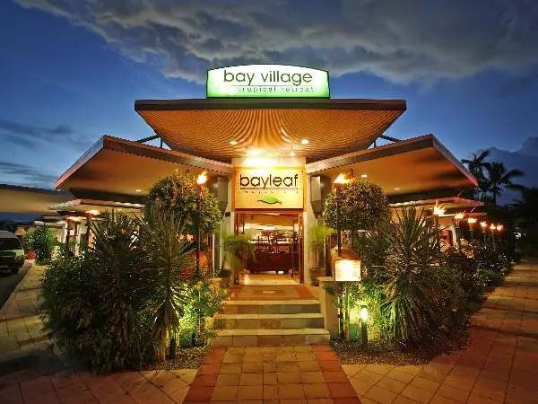 A 3⭐ tropical resort-style hotel featuring spacious apartments, a pool, and relaxed garden surroundings.