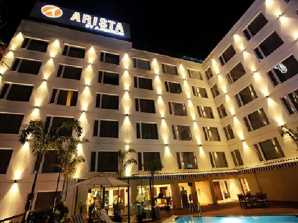 A 4⭐ modern hotel offering comfortable rooms, quality service, and convenient access to Taichung’s business and shopping areas.
