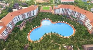 Seashell Resort & Spa or similar 3-star hotel

Comfortable AC rooms with balcony

Free Wi-Fi and in-room amenities

On-site restaurant serving Vietnamese and international cuisine

Swimming pool and beach access
