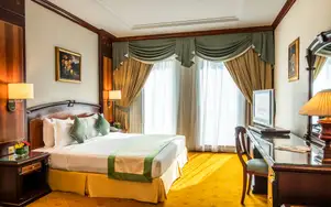 3 Star Hotel : Near Helipad, Auli 246443, India