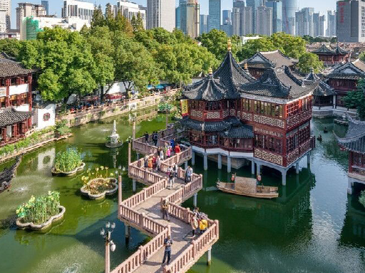 Waldorf Astoria Beijing is a luxurious five-star hotel known for its elegant design, exceptional service, and prime location in Beijing’s prestigious Wangfujing district. The hotel offers spacious rooms with sophisticated interiors and modern amenities.

Guests can enjoy fine dining restaurants, a luxury spa, and world-class hospitality. Its central location allows easy access to major attractions and shopping areas.